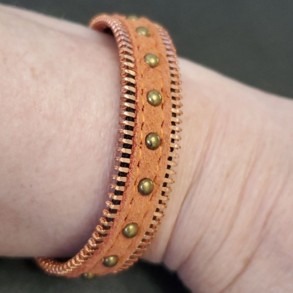 Yik Fung zipper snap bracelet 6.25 or 7.25" suede